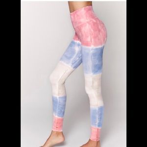 Spiritual Gangster Love Sculpt leggings